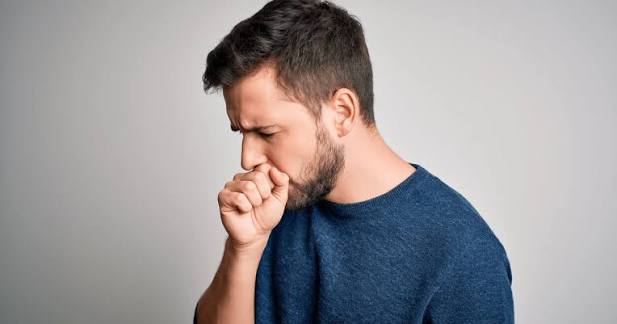 السعال المستمر لأكثر من 8 أسابيع: علامة تحذيرية لا يجب تجاهلها