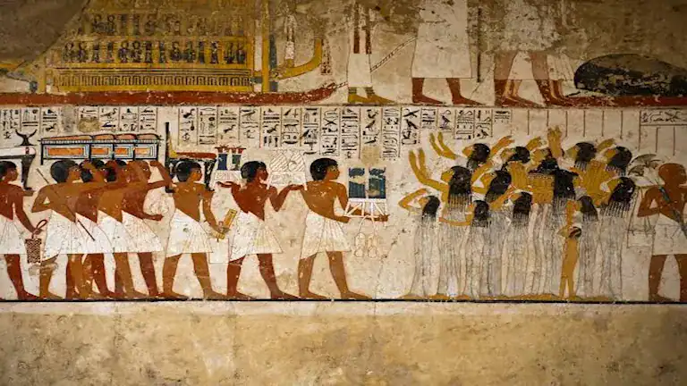 لماذا لجأ المصريون القدماء إلى الذهب في دفن موتاهم؟