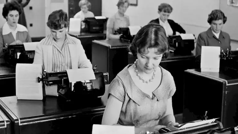 بيت نيسميث جراهام: من أخطاء الآلة الكاتبة إلى 47.5 مليون دولار 5 بيت نيسميث جراهام مبتكرة سائل التصحيح Liquid Paper