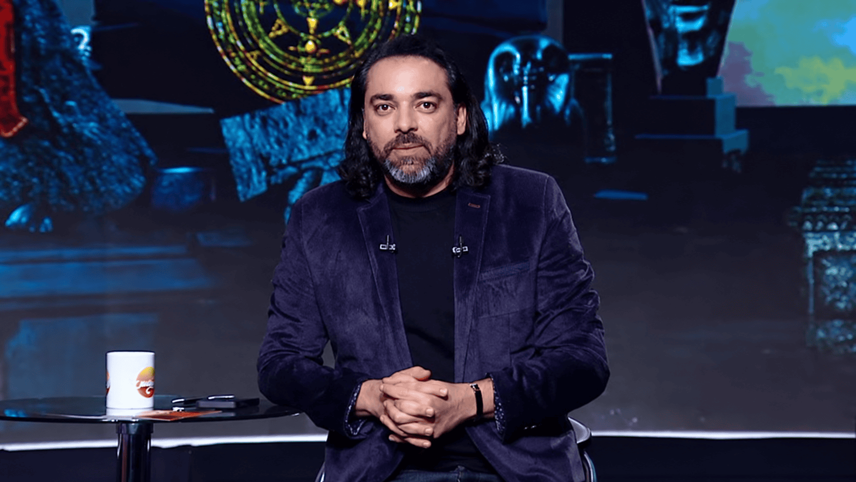 محمود صلاح يربط النقاط السوداء بجزيرة إبستين ويتوقع كشف مواقع أخرى